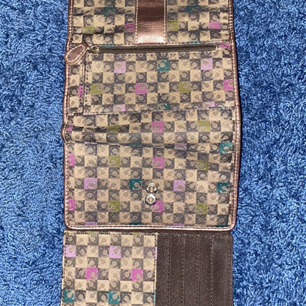 Three Wallets - image 6